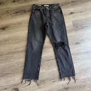 Levi’s Wedgie Straight size 28